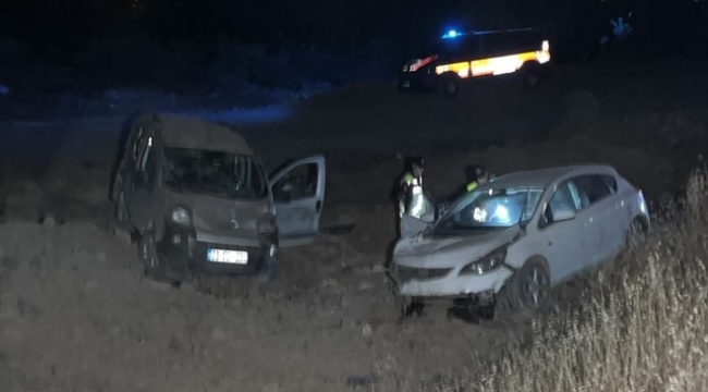 Elazığ'da 2 araç çarpıştı: 9 yaralı