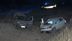 Elazığ'da 2 araç çarpıştı: 9 yaralı