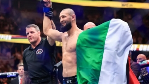 Khamzat Chimaev, UFC ortasıklet şampiyonu oldu