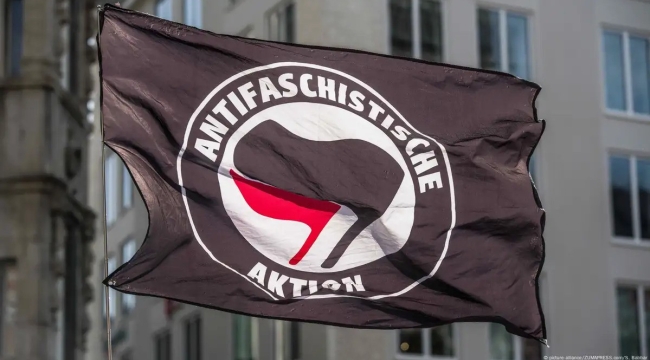 ABD'de Antifa hareketi terör örgütü ilan edildi
