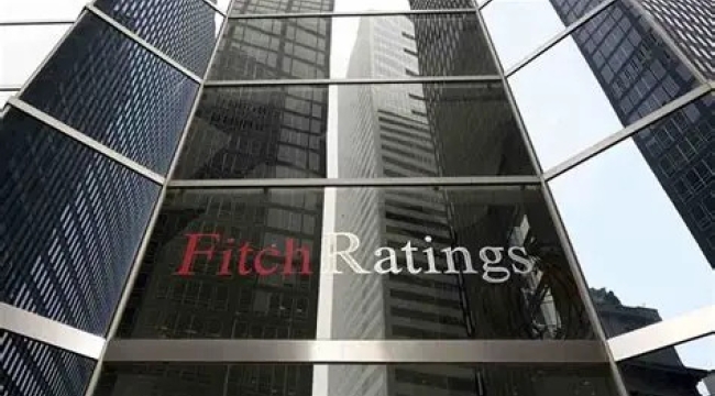 Fitch, İtalya'nın kredi notunu BBB+'ya yükseltti