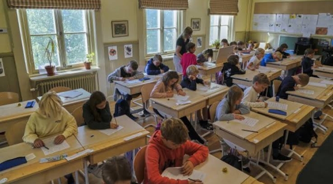 İsveç'te okullarda cep telefonu yasaklandı