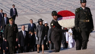 Japonya Prensesi Mikasa, Anıtkabir'i ziyaret etti