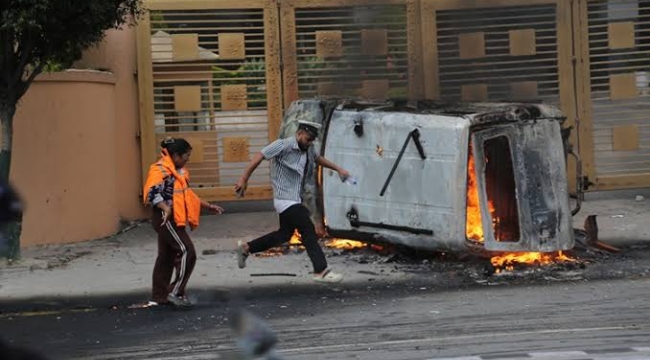 Nepal'de protesto: 13.500 mahkum firar etti