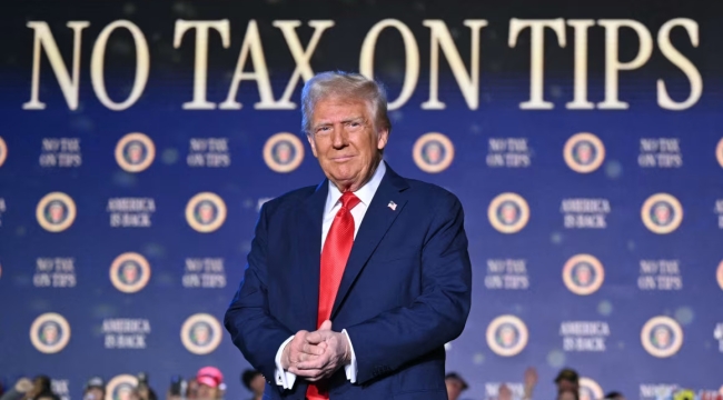 Trump'tan ilaç ithalatına %100 ek gümrük vergisi