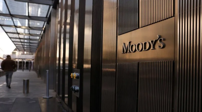 Moody's, Fransa'nın kredi notunu teyit etti
