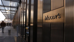 Moody's, Fransa'nın kredi notunu teyit etti