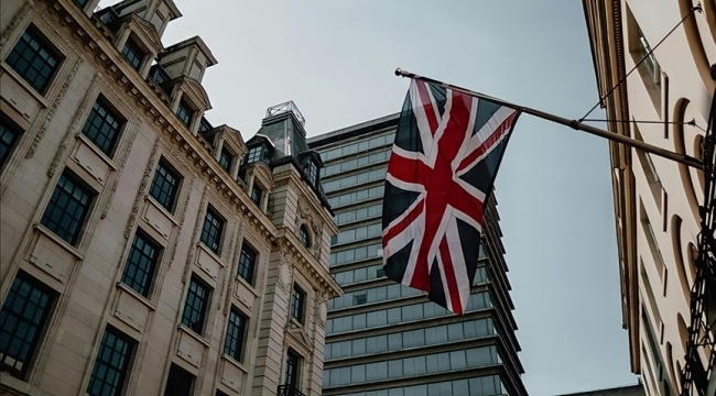 İngiltere ekonomisi 3. çeyrekte yıllık %1,3 büyüdü