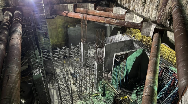 İstanbul'da metro inşaatında iskele çöktü: 1 ölü