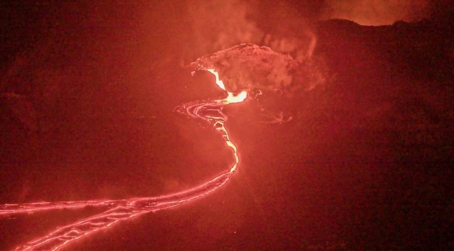 Kilauea Yanardağı 36. patlamanın eşiğinde