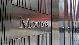 Moody's, İtalya'nın kredi notunu Baa2'ye yükseltti