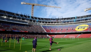 Yenilenen Camp Nou Stadyumu açılıyor