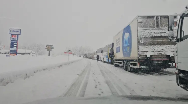 8 ilde 750 yol kar nedeniyle ulaşıma kapandı
