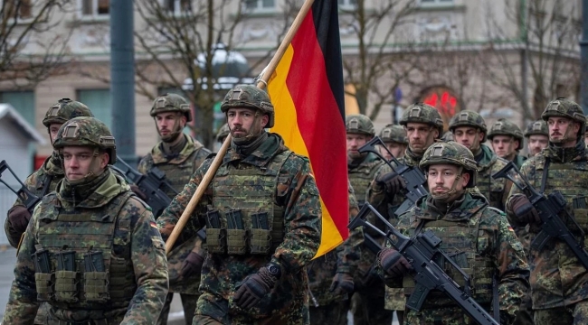 Almanya'da gönüllü askerlik uygulaması başlıyor