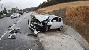 Bolu'da otomobil ile minibüs çarpıştı: 10 yaralı