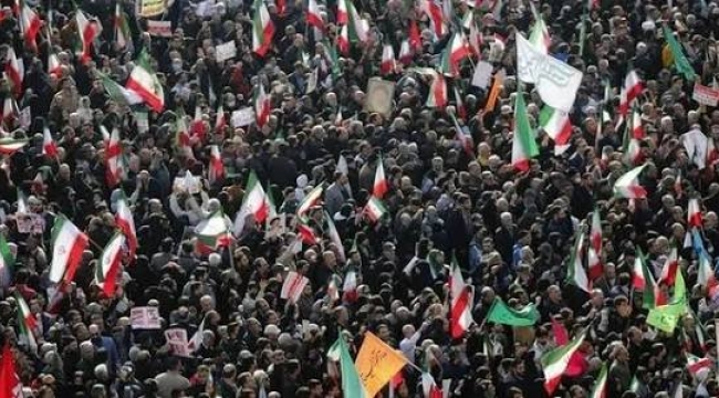 İran'da protestolar: Can kaybı 4 bini geçti