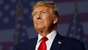 Trump'tan İran halkına: "Protestolara devam edin"