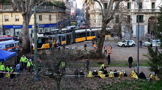 İtalya'da tramvay raydan çıktı: 2 ölü, 38 yaralı