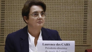 Louvre Müzesi'nin müdürü istifa etti