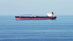 ABD İran petrolüne olan bazı yaptırımları kaldırdı