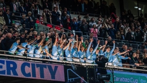 İngiltere Lig Kupası şampiyonu Manchester City 