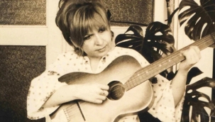 Söz yazarı Ülkü Aker hayatını kaybetti