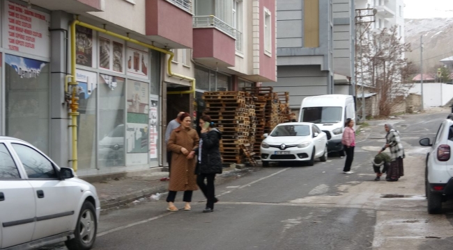 Van Tuşba'da 5.2 büyüklüğünde deprem