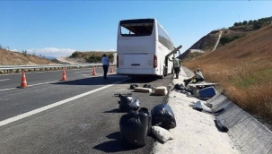 Balıkesir'de otobüs devrildi: En az 3 ölü
