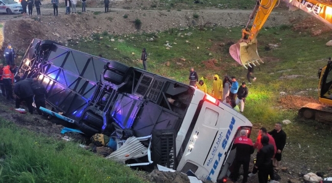 Malatya'da otobüsün şarampole devrildi: 4 ölü