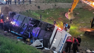 Malatya'da otobüsün şarampole devrildi: 4 ölü