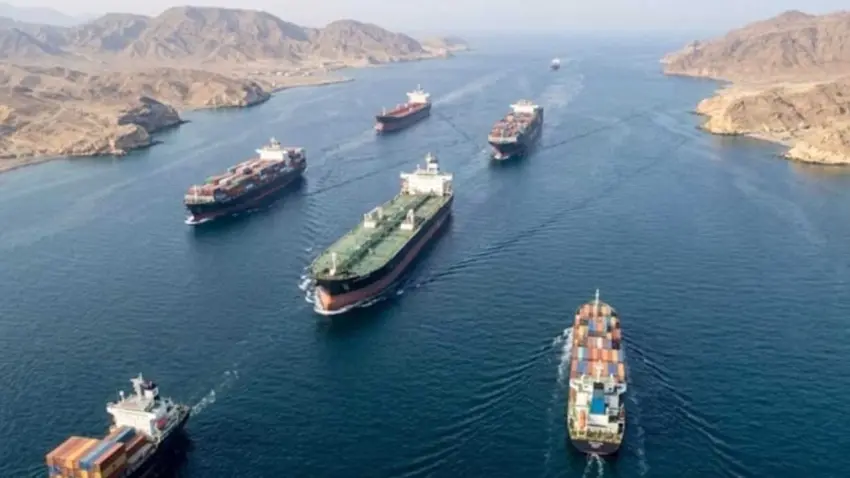 ABD: "Hürmüz açılmadığı sürece İran'ı vuracağız"