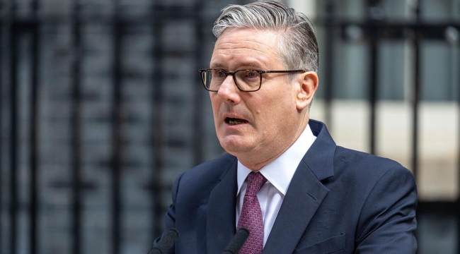 İngiltere Başbakanı Keir Starmer istifa etti