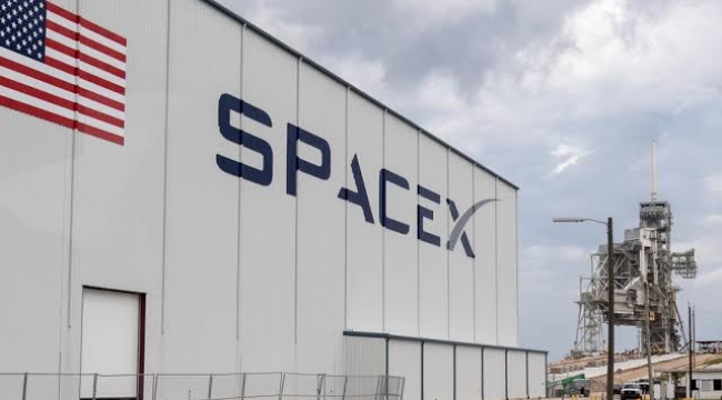 SpaceX, dünyanın en değerli beşinci şirketi oldu