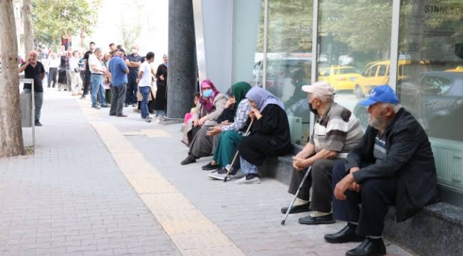 En düşük emekli aylığı 23 bin 552 lira oldu